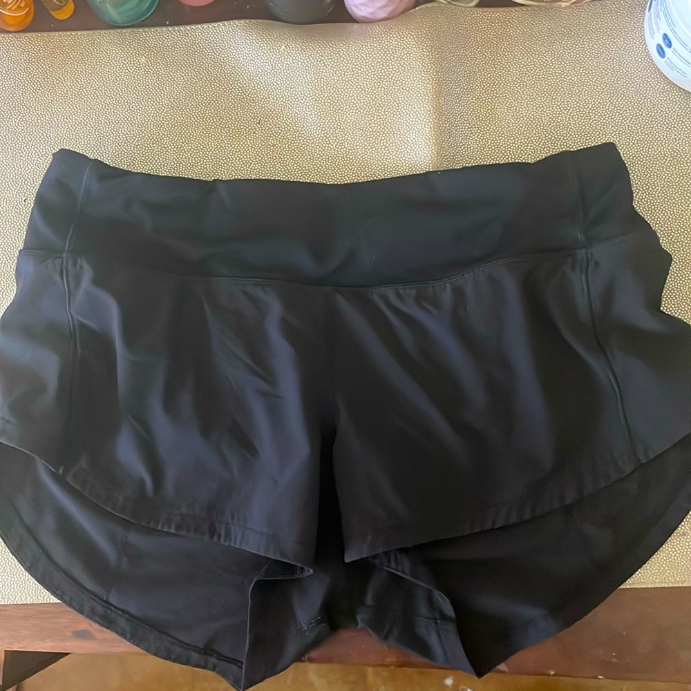Black lululemon speedups (Size 6)